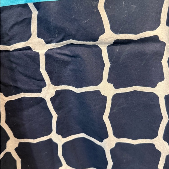 West Elm Duvet Cover and 3 Shams - Picture 13 of 13